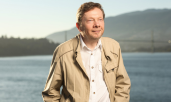 Eckhart Tolle – “Uma nova dimensão da consciência”